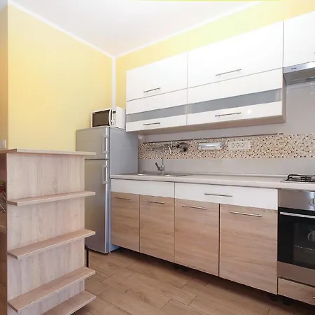 Semesterbostad Mit Privatpool Fuer 6 Personen Ca 70 Qm In Pula, Istrien Istrische Riviera Pula